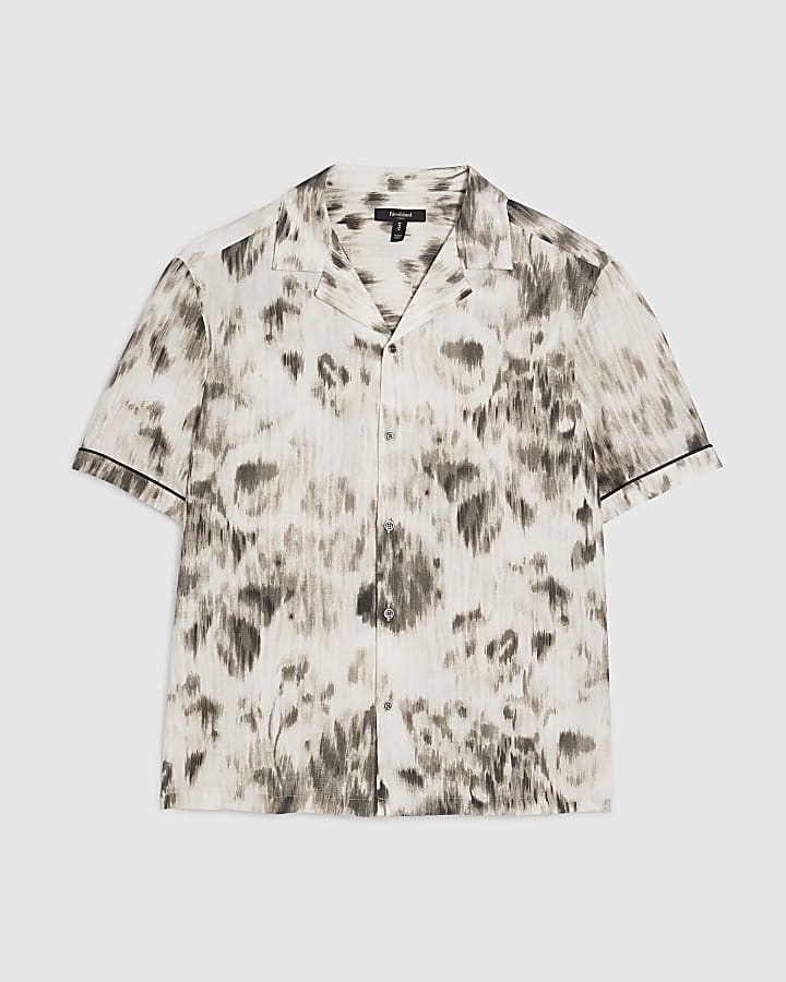 bianco regular fit offuscata animal print shirt