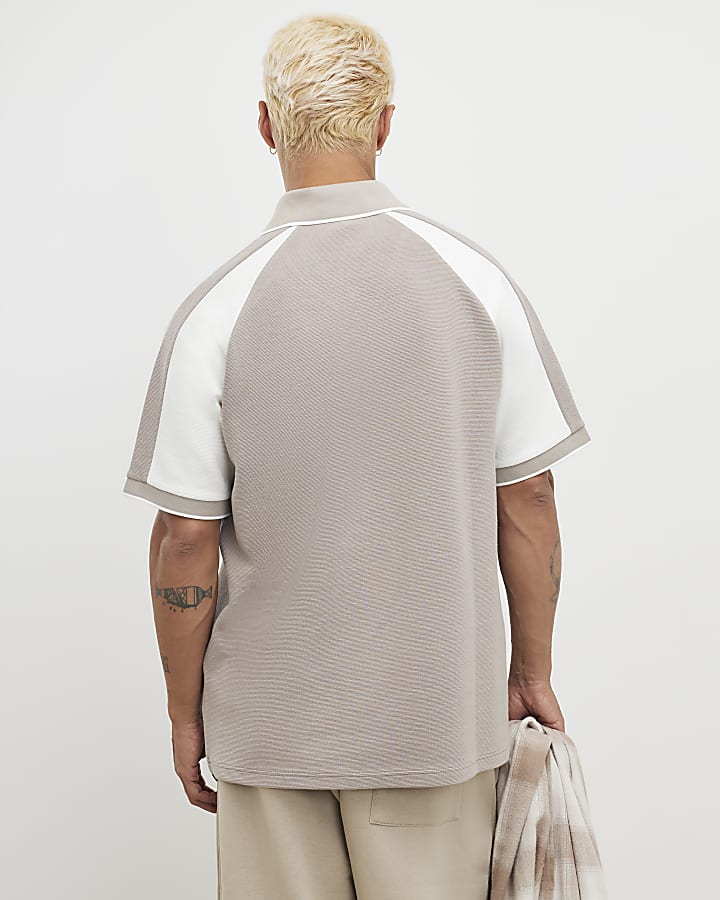 beige regular fit polo shirt con pannelli in legno