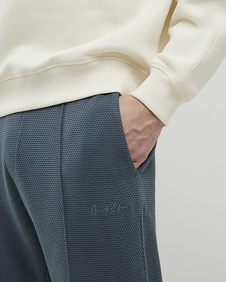 grigio slim fit con texture jogging
