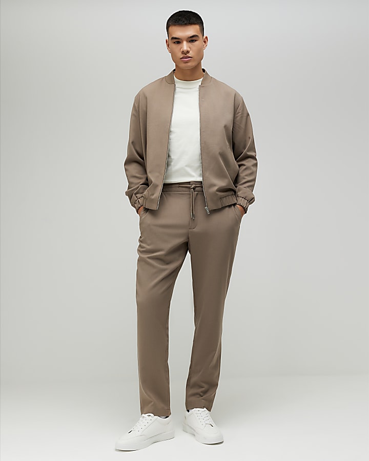 beige slim fit jogging