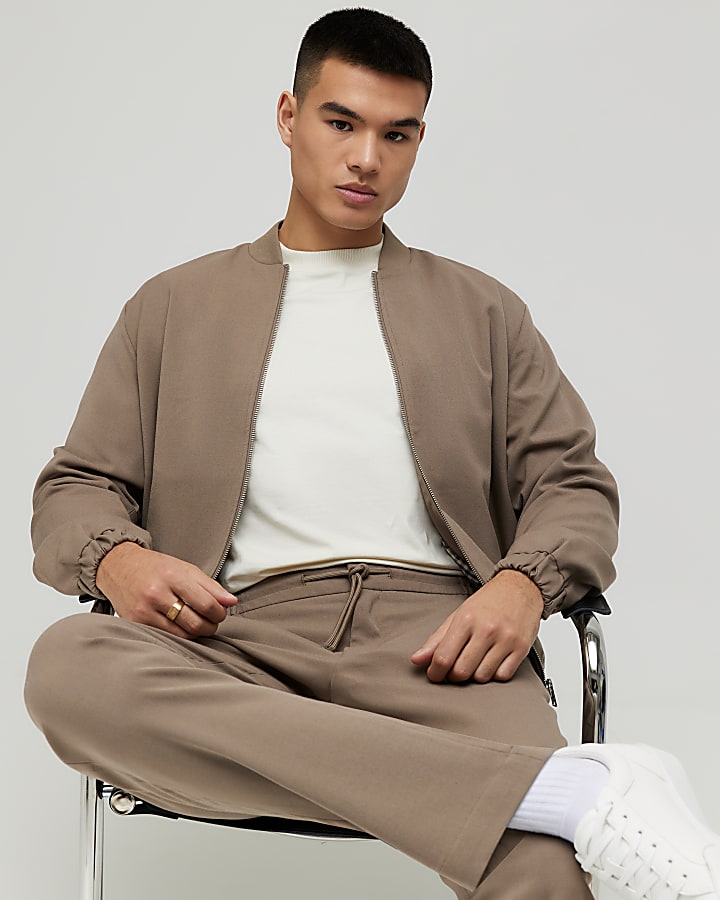 beige slim fit jogging