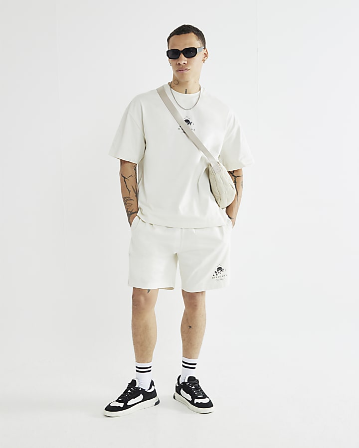 crema oversize giapponese t-shirt e shorts set