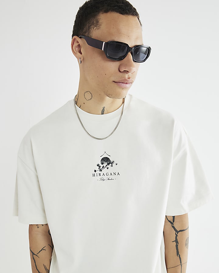crema oversize giapponese t-shirt e shorts set