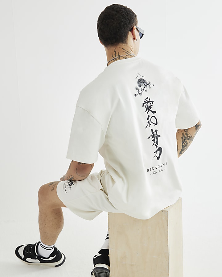 crema oversize giapponese t-shirt e shorts set