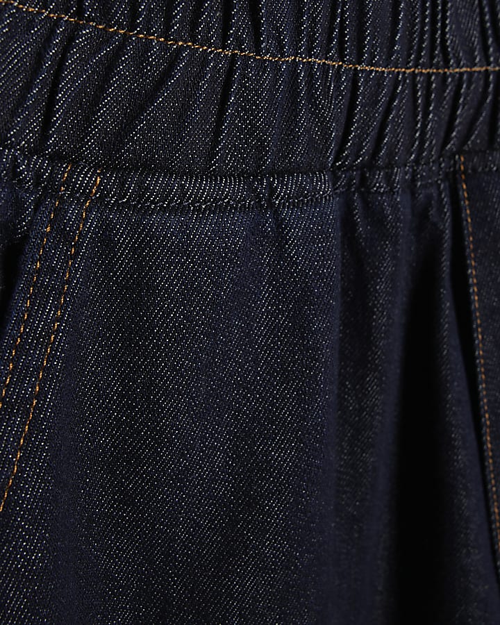 blu tirare botte jeans a gamba