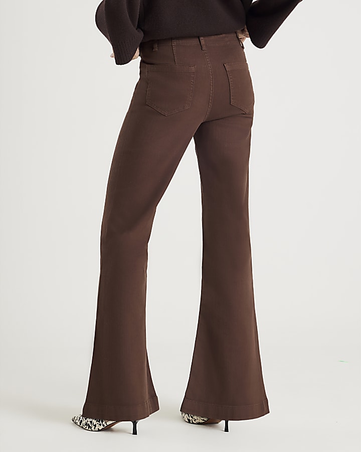 marrone zip frontale rilassato di jeans svasati