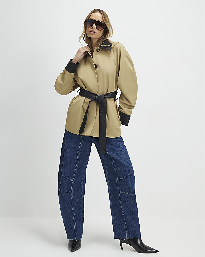 beige bozzolo manica corta cappotto di trincea