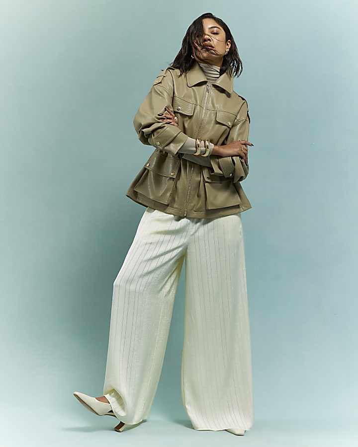 beige utilità di vita cinched giacca