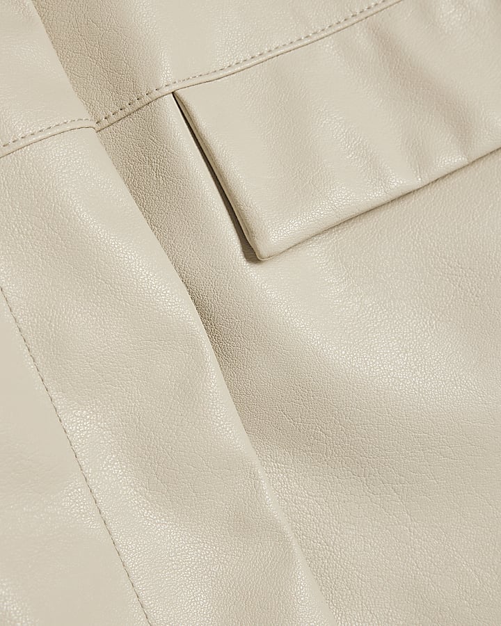 crema finta pelle ritagliata overshirt