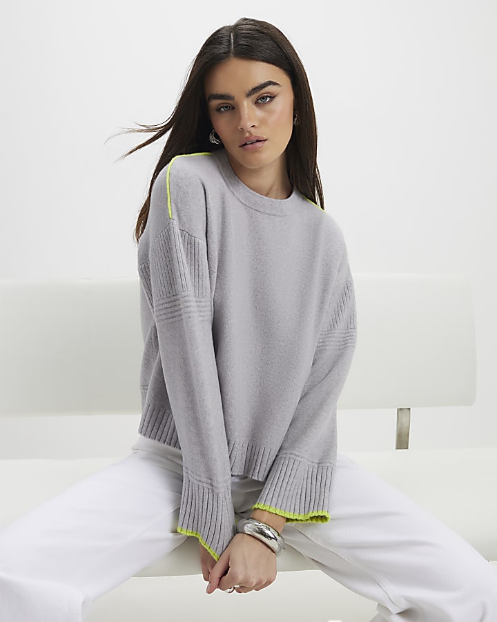 grigio con punta in dettaglio jumper