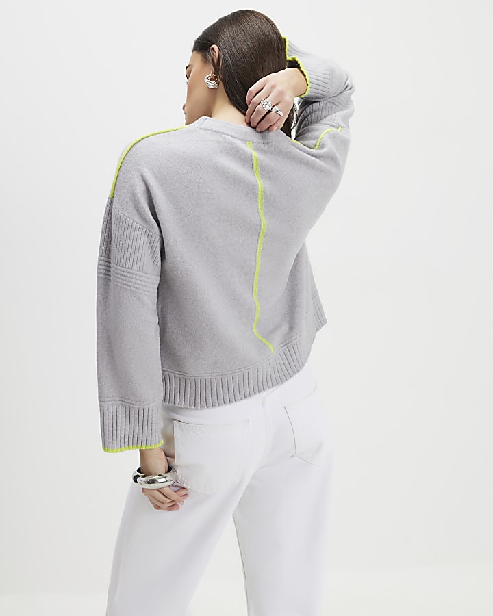 grigio con punta in dettaglio jumper