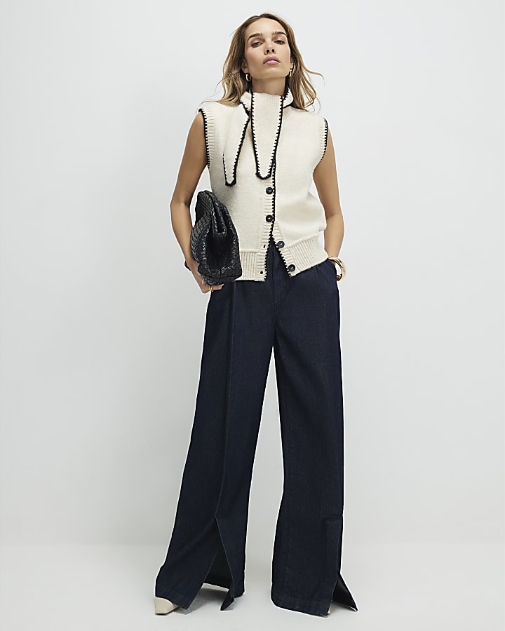 crema cravatta in maglia collo gilet