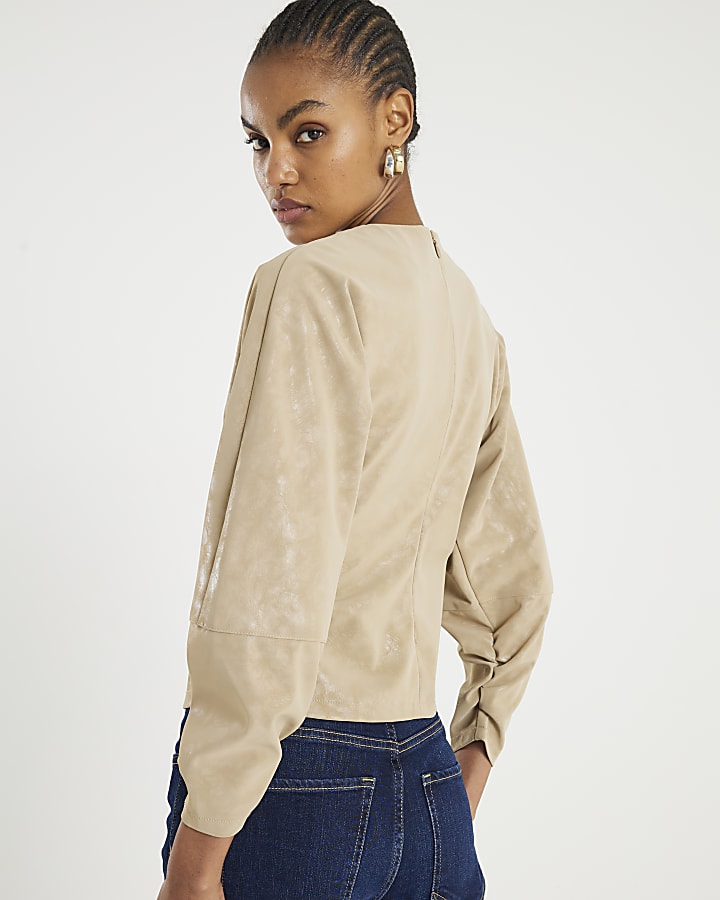 beige in ecopelle batwing top a manica lunga