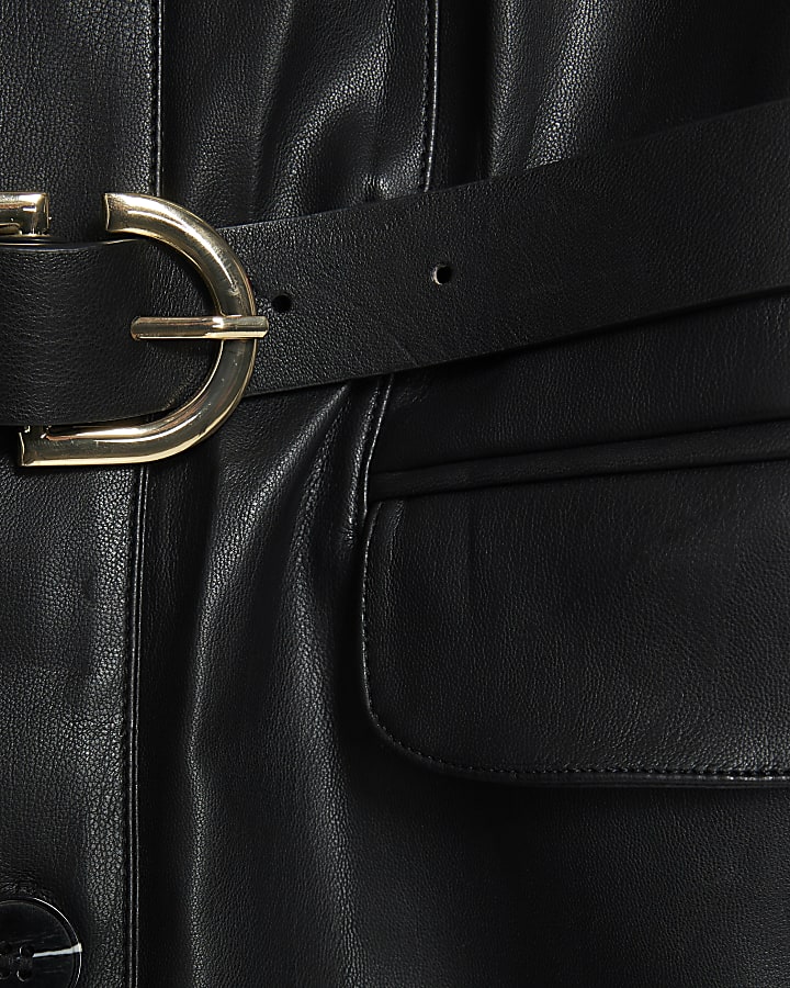 nero in ecopelle con cintura mini abito camicia