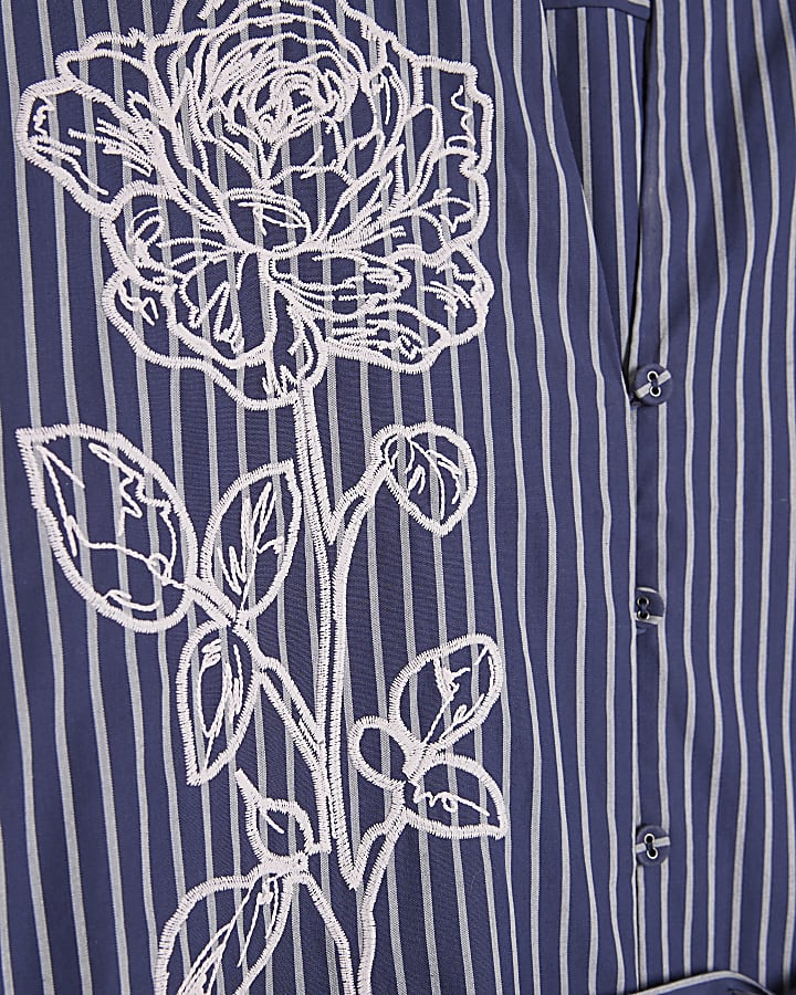navy cravatta a righe vita midi abito camicia