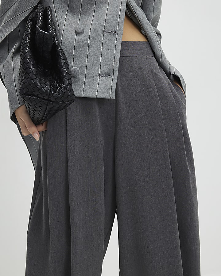 grigio hareem pantaloni a gamba