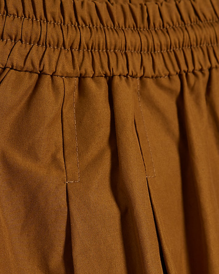 marrone in popeline di cotone barile pantaloni a gamba