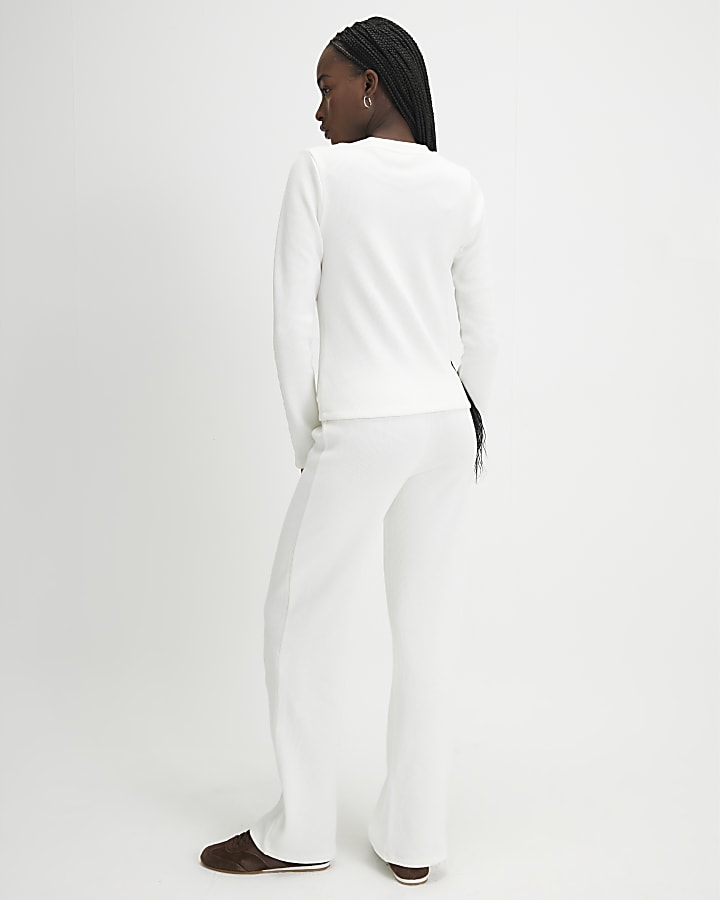 crema cardigan e pantaloni set loungewear